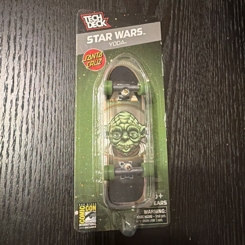 2014 Tech Deck Star Wars SDCC Exclusive Yoda Santa Cruz Skateboard Finger Board
