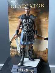 McFARLANE MOVIE MANIACS GLADIATOR MAXIMUS DECIMUS MERIDIUS LIMITED 8880 Pcs MISB