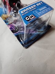 Rare Spinmaster Bakugan Eraser Set 3 Pieces Look! Damage Packaging