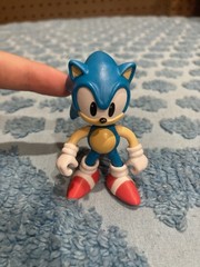 JAKKS Pacific Sonic the Hedgehog 2.5 in Action Figure Moveable Arms Legs