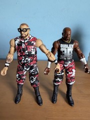 WWE Mattel Elite Series 45 Bubba Ray D-Von The Dudley Boys Action Figures