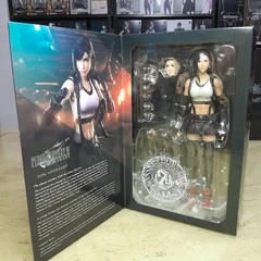 Tifa Lockhart Final Fantasy VII Remake Play Arts Kai Action Figure