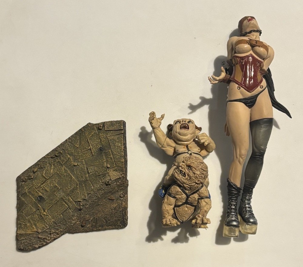 McFarlane Toys Twisted Land of Oz – Dorothy And Munchkin Loose Figures