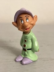 DOPHEY DISNEY 2” ACTION FIGURE VNTG (1993) PVC PLASTIC TOY (PRE-OWNED)