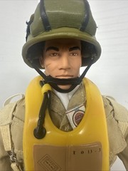 1/6 HASBRO GI JOE WW2 101ST AIRBORNE PARATROOPER D DAY W/ REAL PARACHUTE M1A1