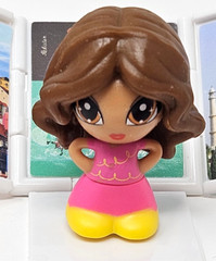 2 Gift Ems Dolls w/ Surprise Boxes United Kingdom & India Jakks Pacific!