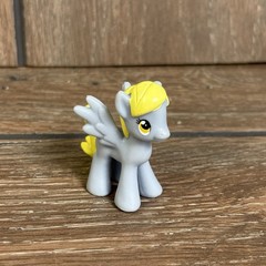 My Little Pony MLP Derpy Hooves Muffins 2in Mini Figure Toy Hasbro