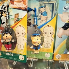 KEWPIE Baby Disney THREE LITTLE PIGS & WOLF 1.5″ Mini Figure KEYCHAIN CHARM Toy