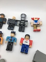 Mixed Lot of Roblox Action Figures Character Toys W misc pieces. *No Codes*