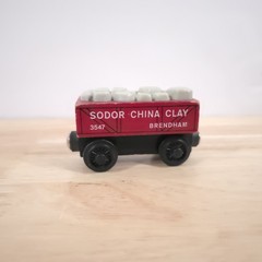 Thomas Wooden Railway Sodor China Clay 2 car Lot 1997 Britt Allcroft Red Green