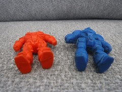 Panzer World Galient ERASER FIGURE lot of 2 (blue & orange) Keshi