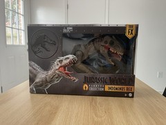 Jurassic World Hammond Collection Indominus Rex Deluxe Action Figure IN HAND!
