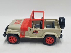 2020 Jurassic World Park Legacy Dennis Nedry Getaway Action Figure & Jeep #12