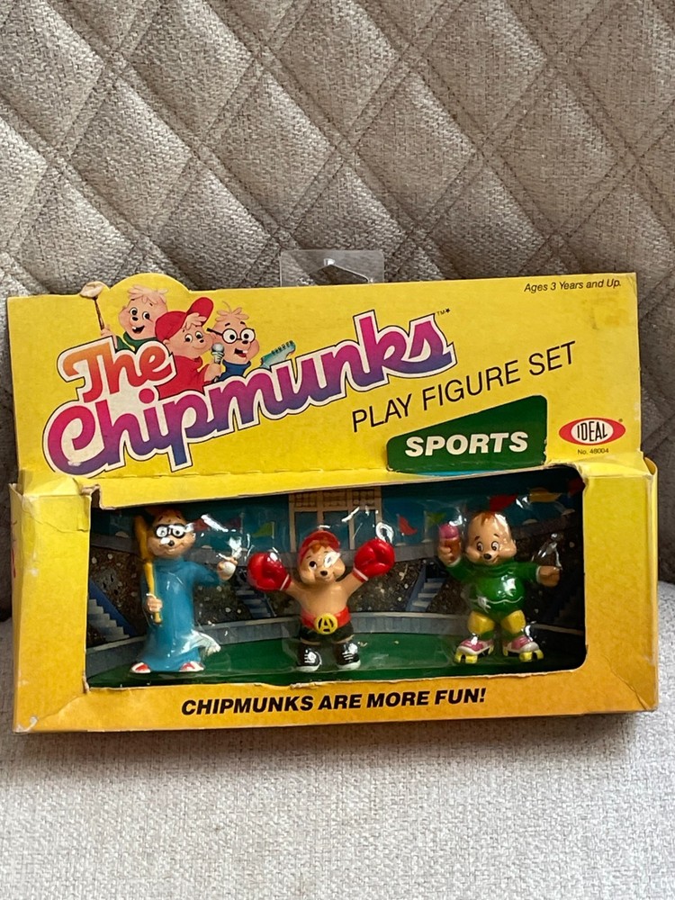 RARE VINTAGE 1983 IDEAL ALVIN & THE CHIPMUNKS SPORTS PVC FIGURES NEW IN BOX