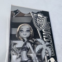Monster High 2011 Frankie . Possible Accessories Missing? Light Box Wear