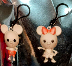 DISNEY 100 FIGURAL 3D BAG CLIP Series 1 Factory Sealed walgreens Exclusive NEW!