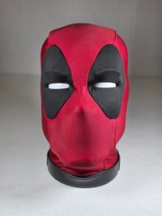 Marvel Legends Deadpool Premium Interactive Moving Talking Head