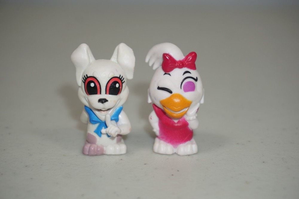 Five Nights at Freddy’s Glamrock Chica & Vanny Mini Figure FNAF 2022 PhatMojo