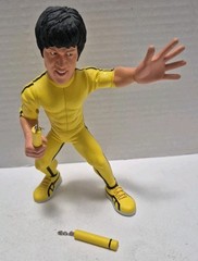 Round 5 Bruce Lee Action Figure with Nunchuks Game of Death Yellow Suit