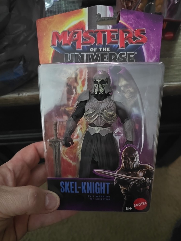 New Mattel Masters of the Universe Skel- Knight figure