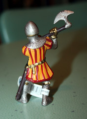 Bullyland Standing Red Yellow Stripe Armored Knight w/ Battle Axe & Helmet