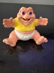 Vintage DISNEY 1991 Dinosaurs 3″ Baby Sinclair Figure Waist Twist