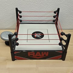 WWE Monday Night Raw Wrestling Ring W/Flex Ropes & Spring-loaded Mat W/ Sounds