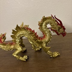 Schleich New Year Gold  Red Dragon Collectible Dragon Limited Efitiom