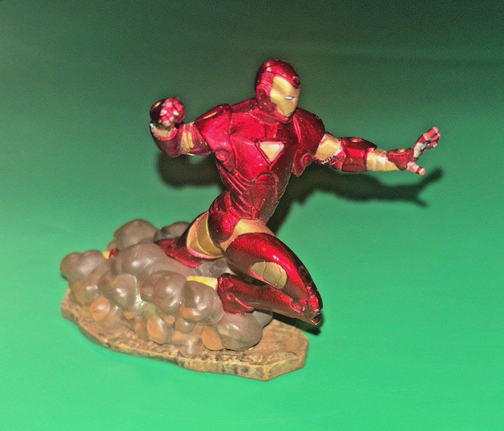 Marvel Iron Man 2011 3-Inch PVC Action Figure Red Gold Birthday Cake Topper