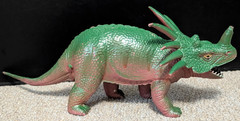 Vintage 1980s Dor Mei Triceratops Styracosaurus Dinosaur Figure Toy Lot (3)