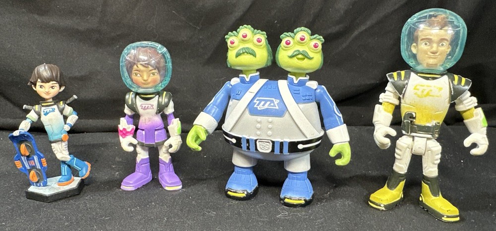 Miles From Tomorrowland 4 Action Figures