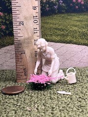 1:24 1950 Dollhouse Sunny Sue Gardener Inspired by Marx