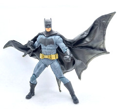 SU-MF-BVS-B: Custom Wired Cape McFarlane Batman VS Superman Batman
