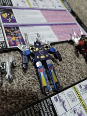 Walmart reissue Transformers G1 Soundwave Figure Broken Door Cassette Lot