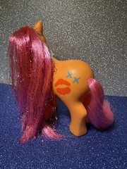 My Little Pony – Candy Kisses – G1 – 1984 – tail not centered RARE mold!