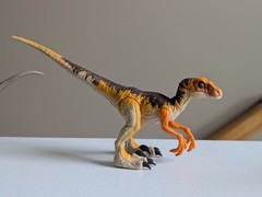 Mattel Jurassic Park World Legacy Velociraptor + Cage Dinosaur Dominon Lot