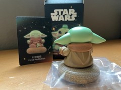 Star Wars Pop Mart Grogu – Tiny But Mighty Figure (Force Meditation)