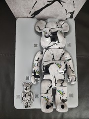 Medicom Bearbrick FLOWER BOMBER 100% & 400% Banksy Graffiti US SELLER BE@RBRICK