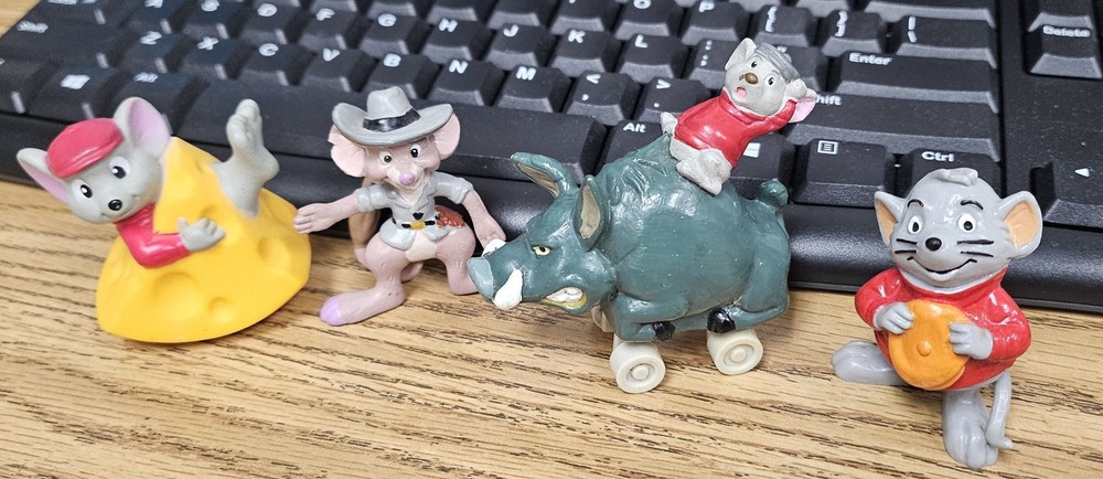 Vintage lot of 4 Disney Applause Rescuers Down Under Figures PVC Bullyland Bully