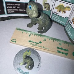 Jurassic World Captivz Hatchlings Buildable Mini Dinosaur Apatosaurus
