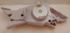 Hasbro Tomy Burst Surge White Gold Shark Beyblade Launcher