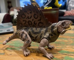 JURASSIC Toy DIMETRODON Bootleg KO chap mei Indonesia DINOSAUR ACTION FIGURE