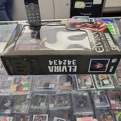 NECA Elvira Commando Mistress of the Dark new sealed action figure