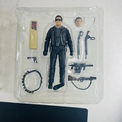 The Terminator 2 Judgment Day Arnold Schwarzenegger T-800 Figures Toys Gift