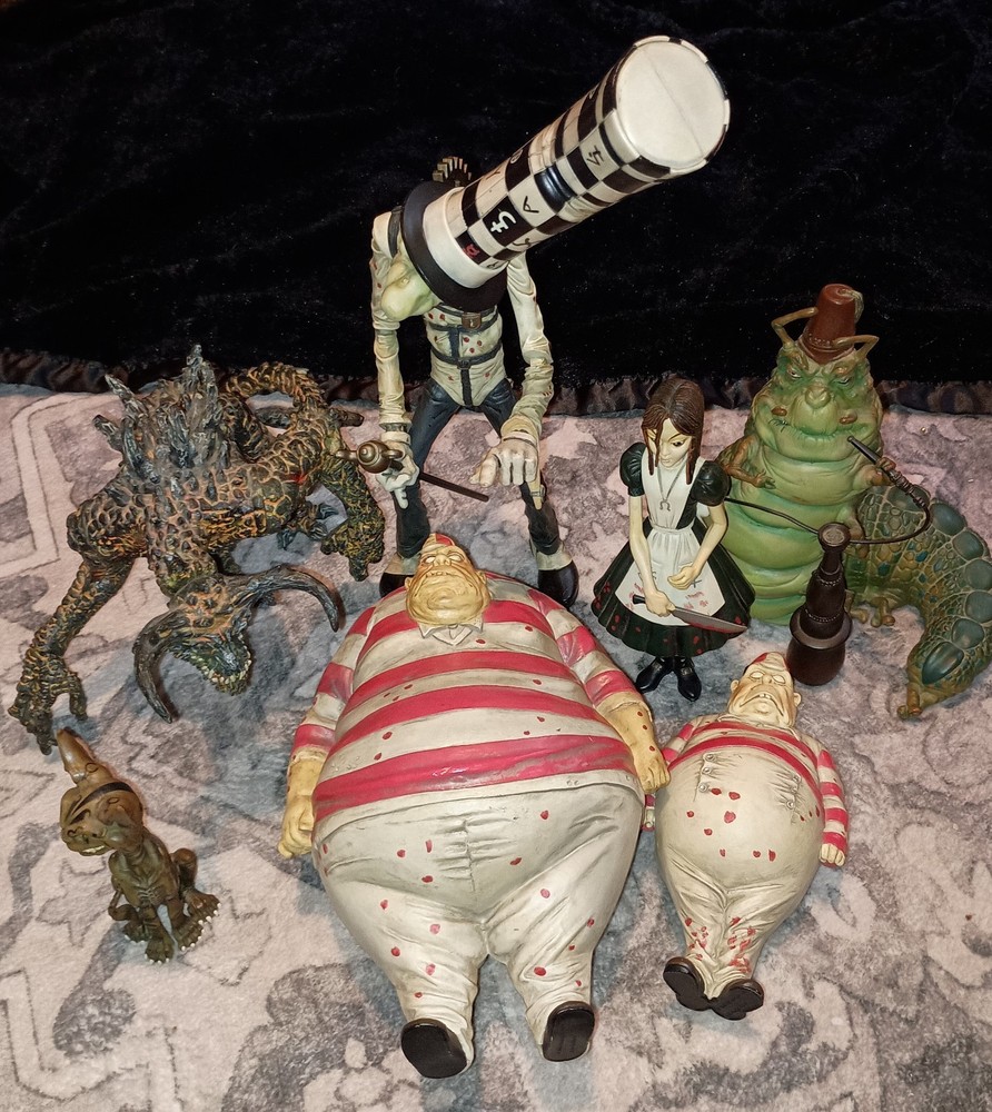 American McGee’s Alice Lot Of 9 Figures