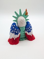 Liberty Eagle – Patriotic Bald Eagle Statue