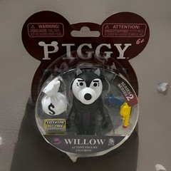 Piggy Willow 3.5” Series 2 Action Figure Toys Wolf Roblox w/ DLC Exclusive Code