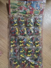 Vintage rare Ko lot of golion voltron cardbord action figure