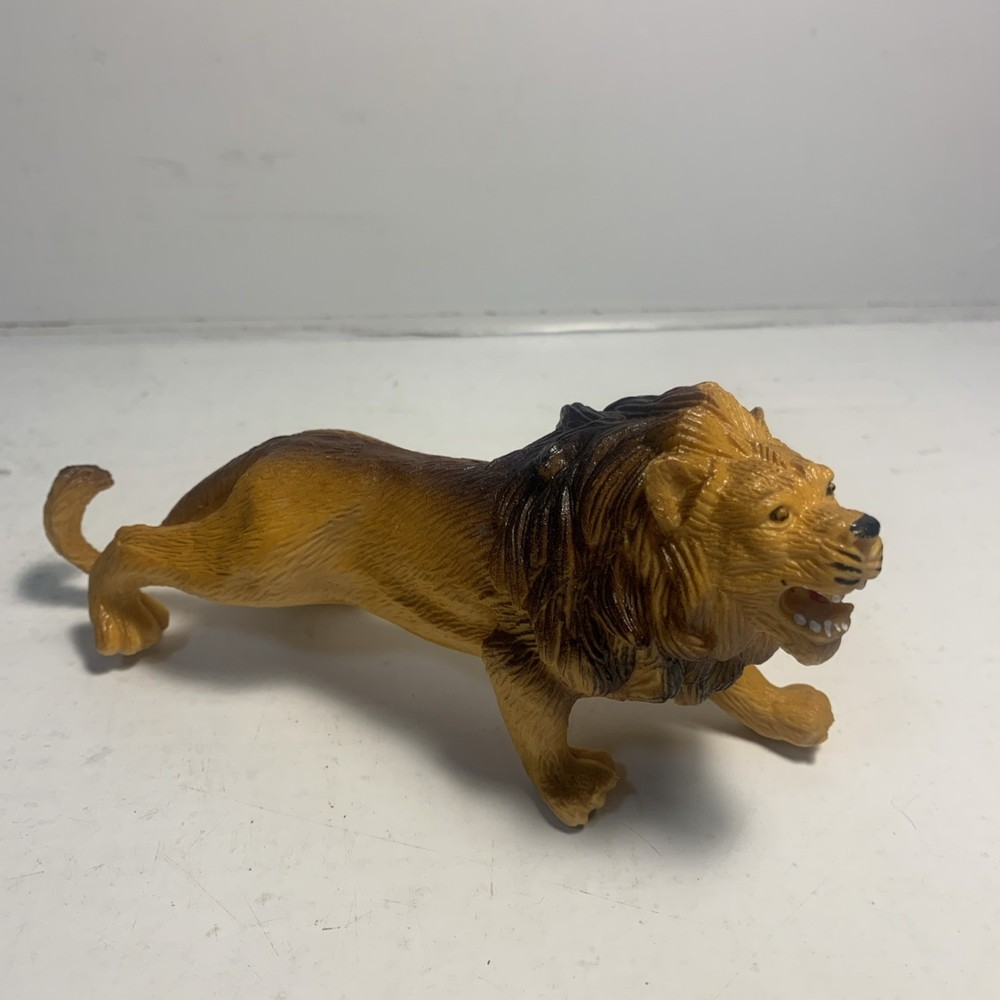 6″ Toy Lion Vinyl Hard Plastic Rubber Roaring Jungle Zoo Cat Figure 1998