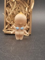 Paws ABAO x Kewpish Love Mini Figurine
